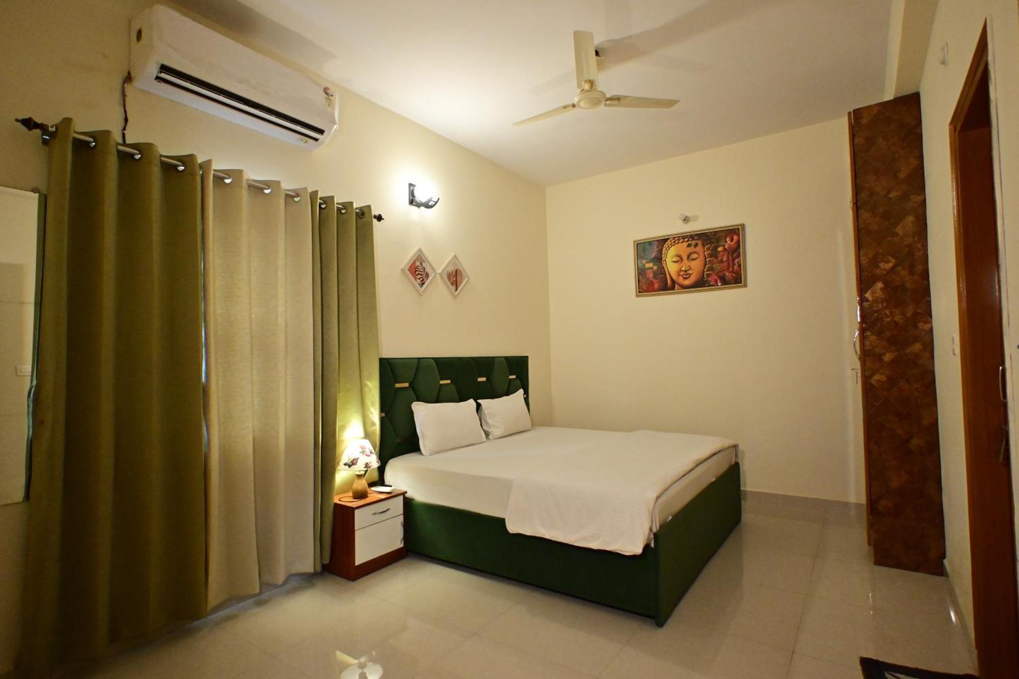 Zoomstay - 3Bhk Apartments Varanasi Dış mekan fotoğraf