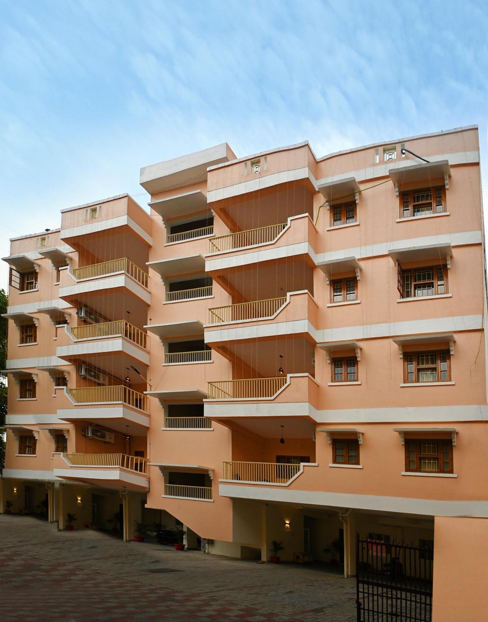 Zoomstay - 3Bhk Apartments Varanasi Dış mekan fotoğraf
