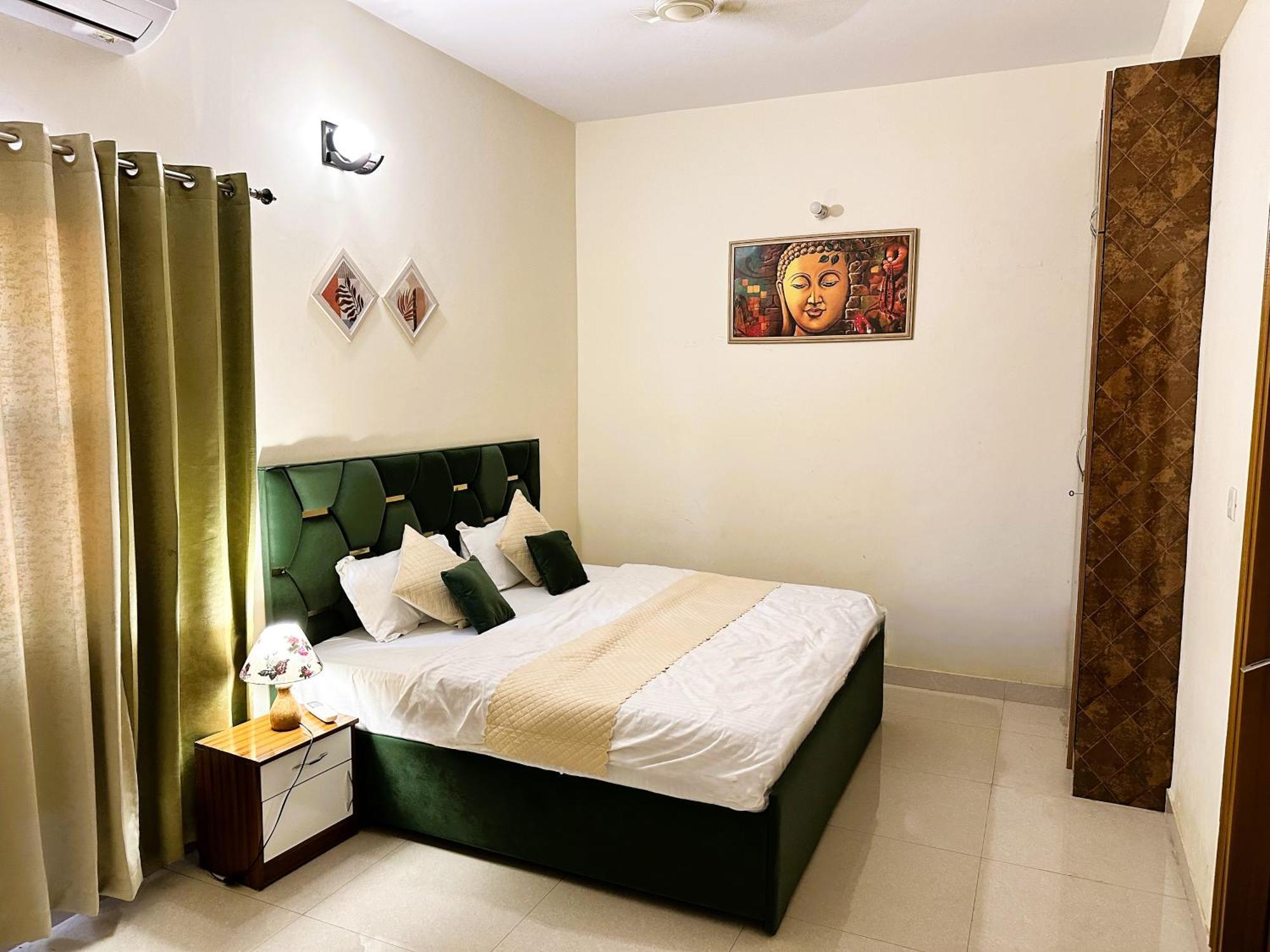 Zoomstay - 3Bhk Apartments Varanasi Dış mekan fotoğraf