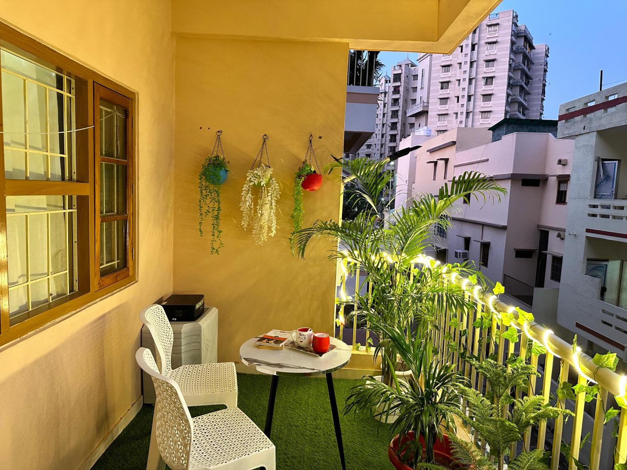 Zoomstay - 3Bhk Apartments Varanasi Dış mekan fotoğraf