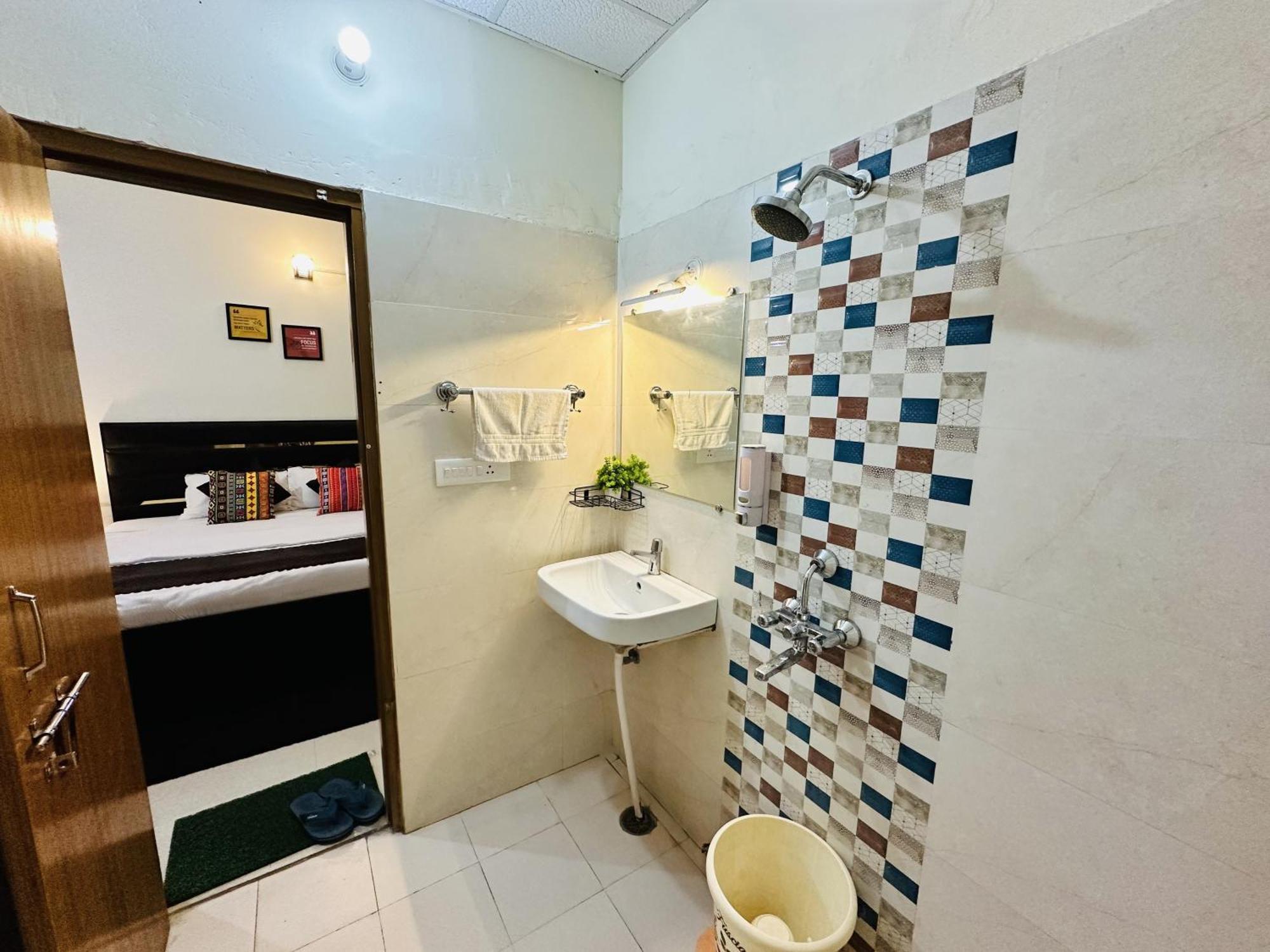 Zoomstay - 3Bhk Apartments Varanasi Dış mekan fotoğraf