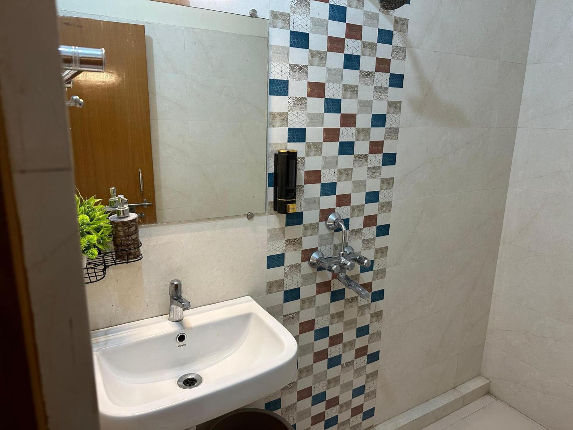Zoomstay - 3Bhk Apartments Varanasi Dış mekan fotoğraf