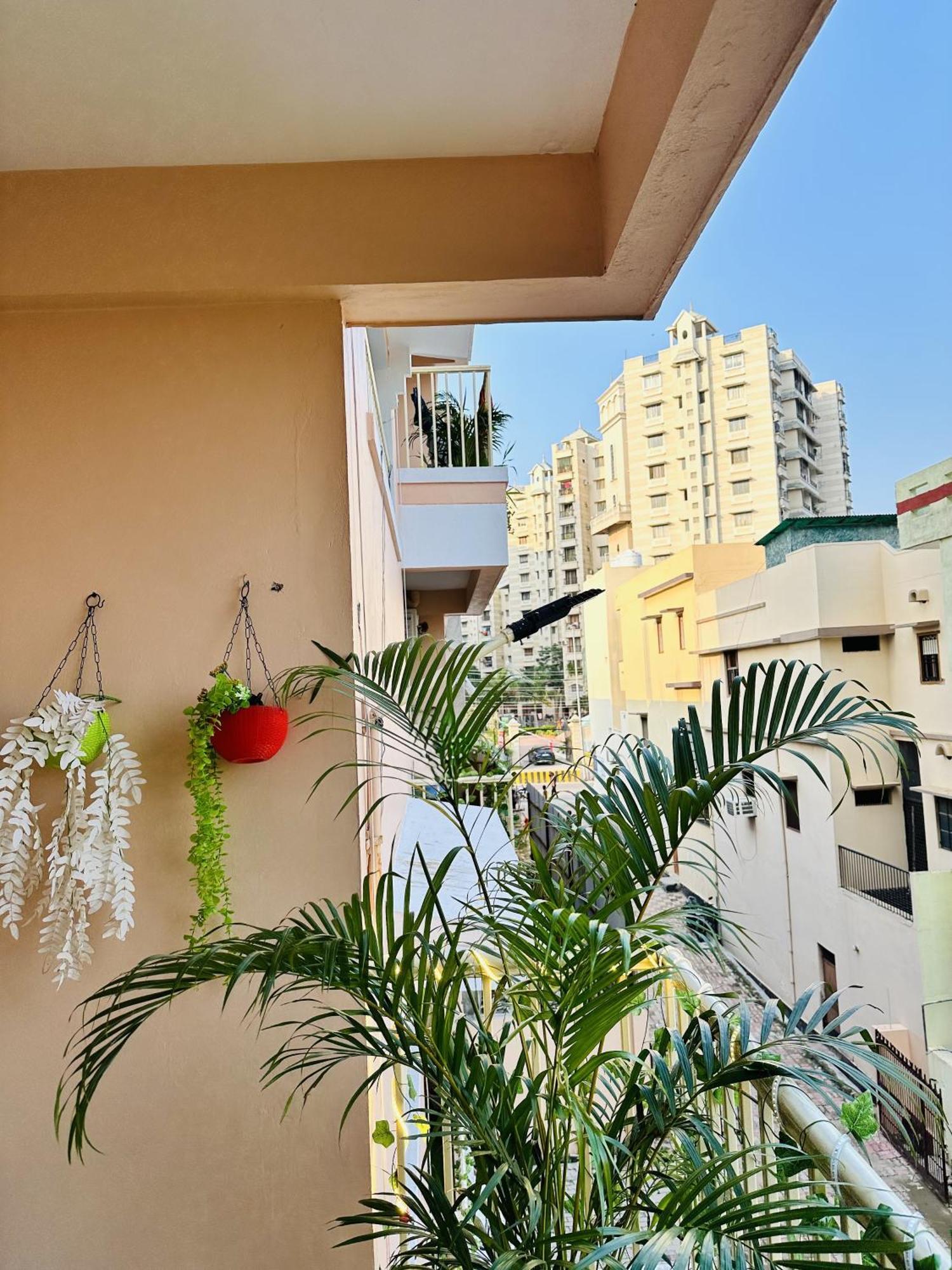 Zoomstay - 3Bhk Apartments Varanasi Dış mekan fotoğraf