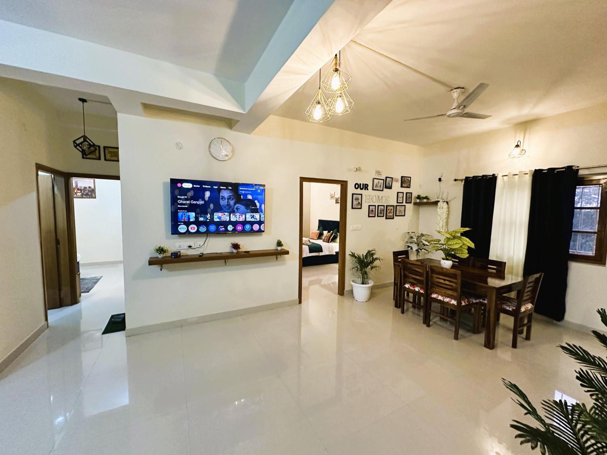 Zoomstay - 3Bhk Apartments Varanasi Dış mekan fotoğraf