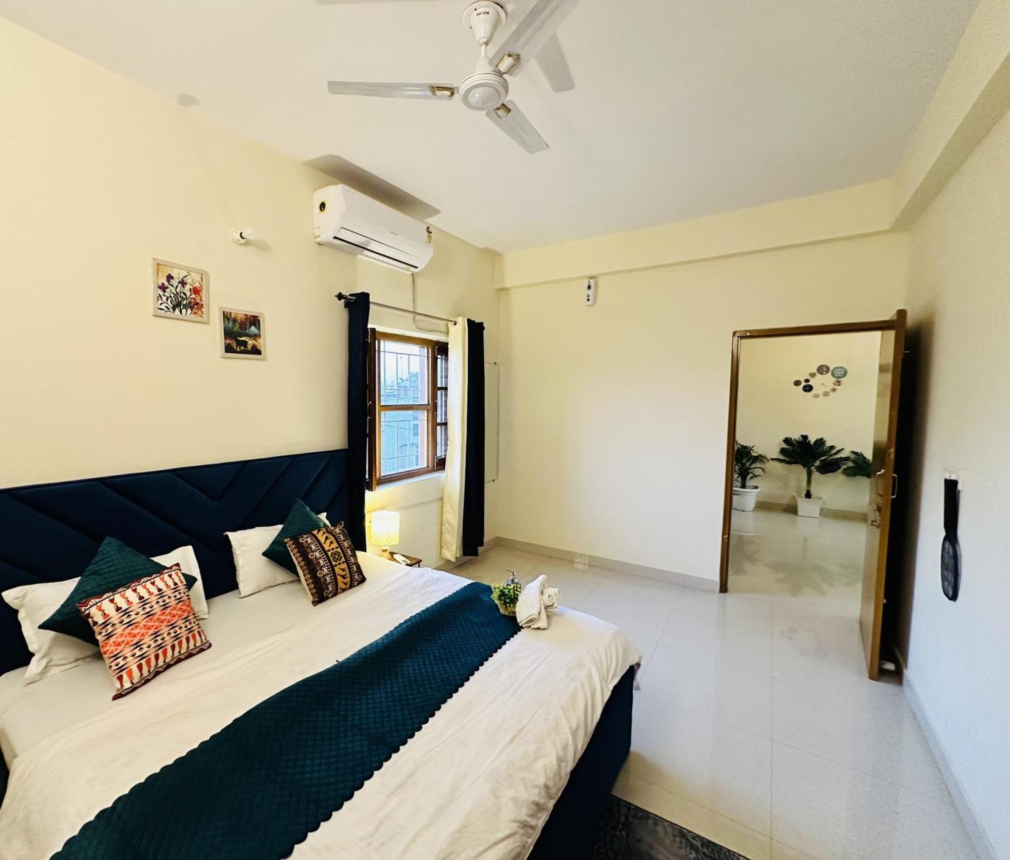 Zoomstay - 3Bhk Apartments Varanasi Dış mekan fotoğraf